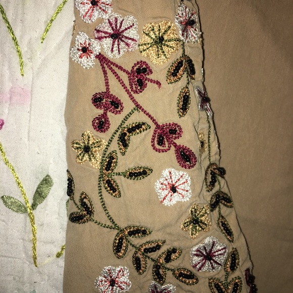 Clearance 🛍 Fashion bug khaki beaded flowery pants. - Picture 5 of 7